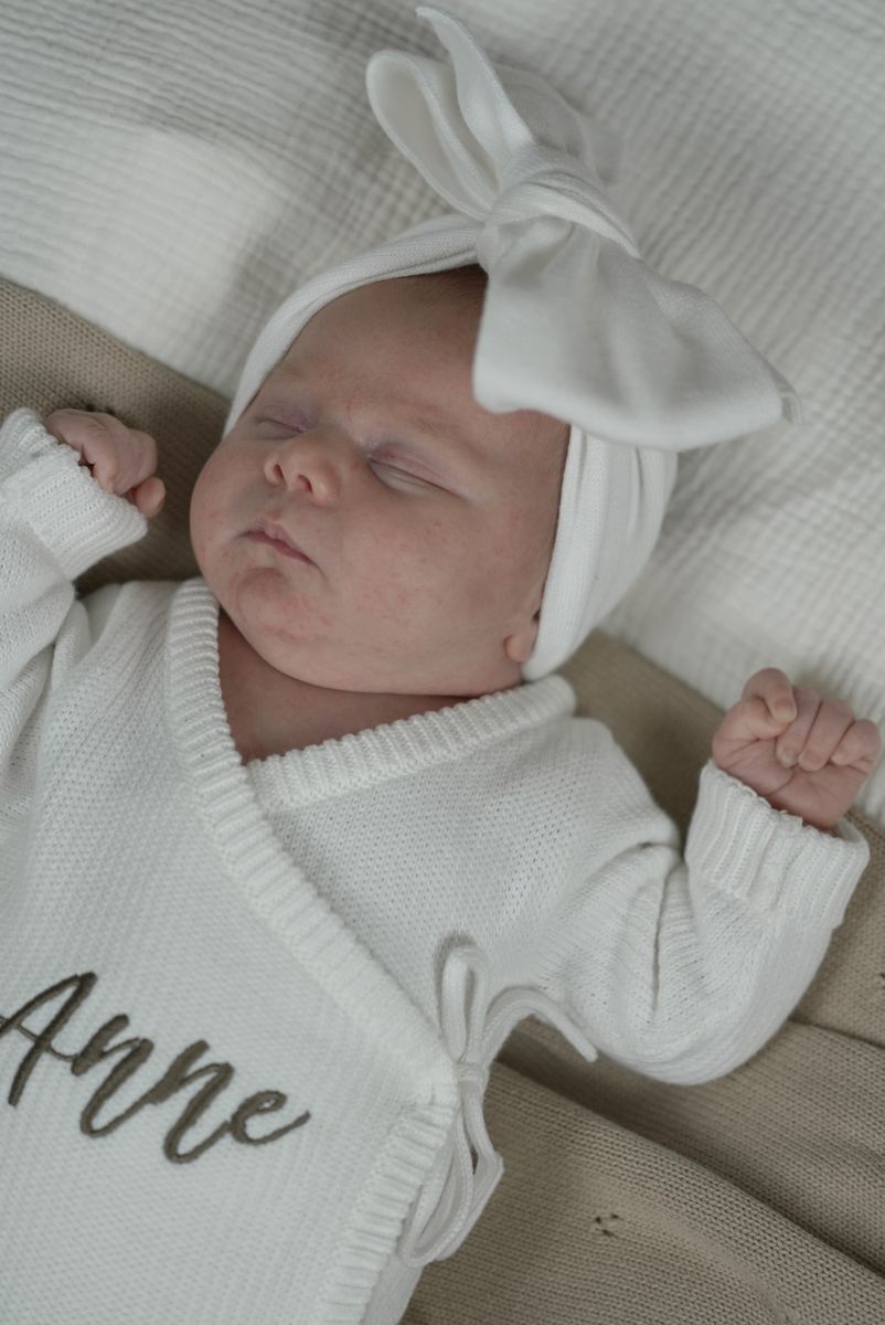 First pannebånd med sløyfe - milky white