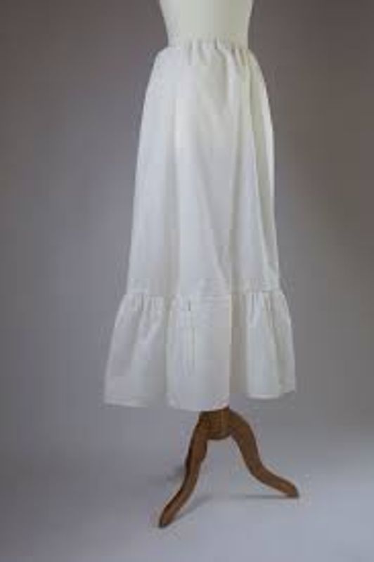 Underskjørt bunad offwhite